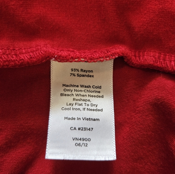 Talbots Women's Red Long Sleeves V- neck Pullover Top Size Small - Picture 4 of 4